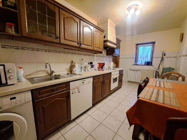 Eladó családi ház, Tiszakécskén 50 M Ft, 4 szobás