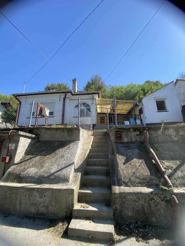 Eladó családi ház, Kaposváron 21.99 M Ft, 2+1 szobás