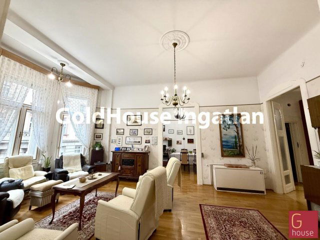 Eladó téglalakás, Budapesten, VII. kerületben, Akácfa utcában