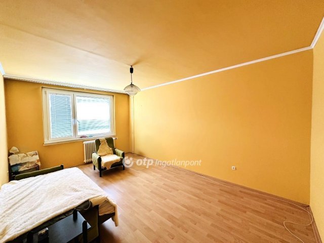 Eladó panellakás, Miskolcon 19.99 M Ft, 2 szobás