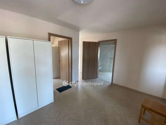 Eladó téglalakás, Cegléden 24.9 M Ft / költözzbe.hu