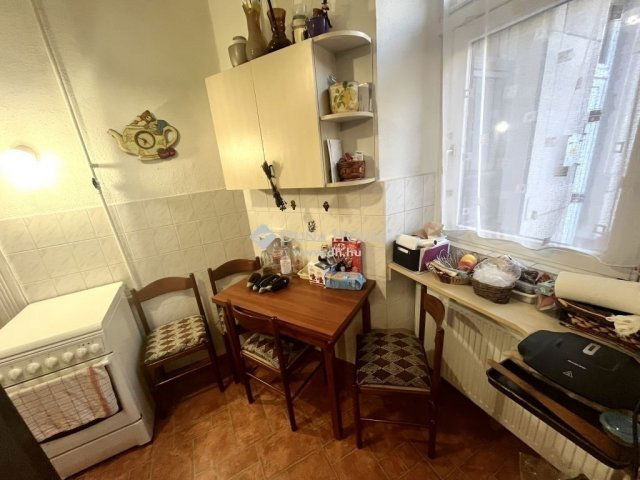 Eladó téglalakás, Budapesten, IX. kerületben 84 M Ft, 3 szobás