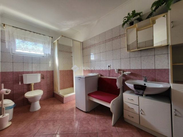 Eladó sorház, Szigetszentmiklóson 87.9 M Ft, 5 szobás