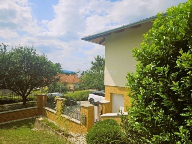 Eladó családi ház, Kozármislenyen 139 M Ft, 5 szobás
