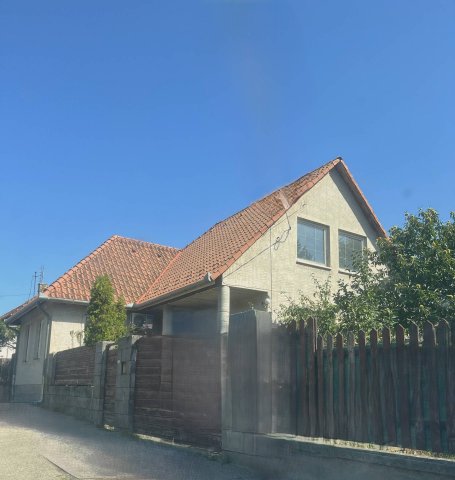 Kiadó családi ház, albérlet, Gödöllőn 550 E Ft / hó