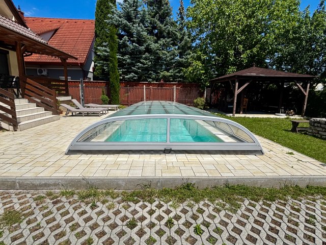 Eladó családi ház, Balatonfüreden 299 M Ft, 5+4 szobás
