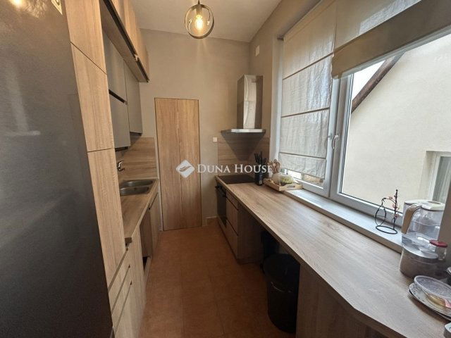 Eladó családi ház, Nyáregyházán 67 M Ft, 3 szobás