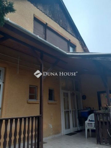 Eladó családi ház, Budapesten, XXI. kerületben 125.5 M Ft