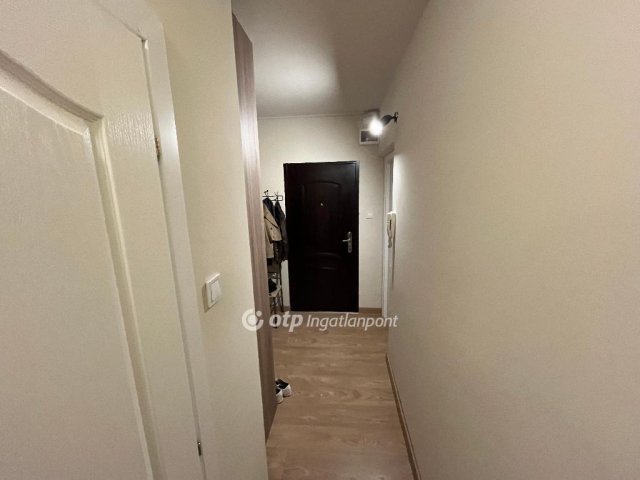 Eladó panellakás, Debrecenben 85 M Ft, 3 szobás