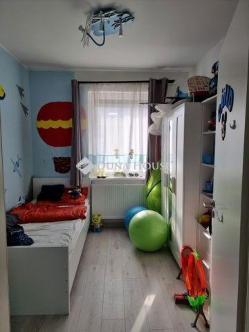 Eladó családi ház, Délegyházán 129.9 M Ft, 5 szobás