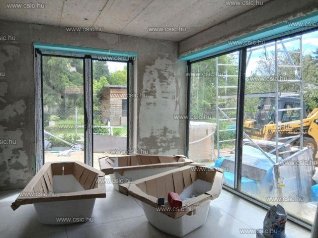 Eladó családi ház, Nagykovácsiban 269 M Ft, 5 szobás