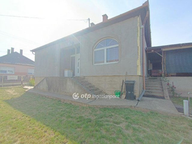 Eladó családi ház, Szabolcsbákán 22.9 M Ft, 2+1 szobás