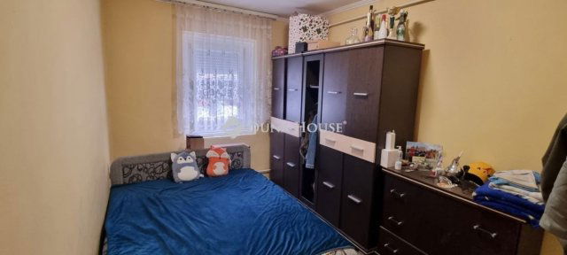 Eladó ikerház, Kecskeméten 28.7 M Ft, 3 szobás