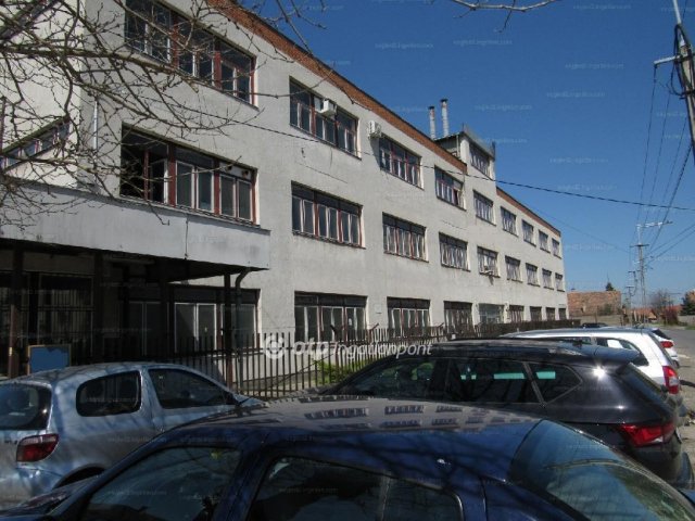 Eladó ipari ingatlan, Nagykőrösön 650 M Ft