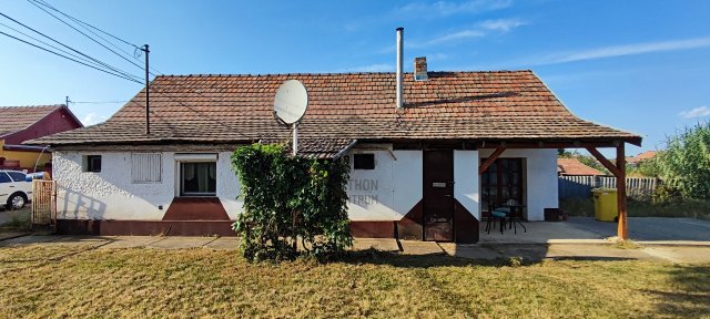 Eladó családi ház, Tiszafüreden 30.5 M Ft, 5 szobás