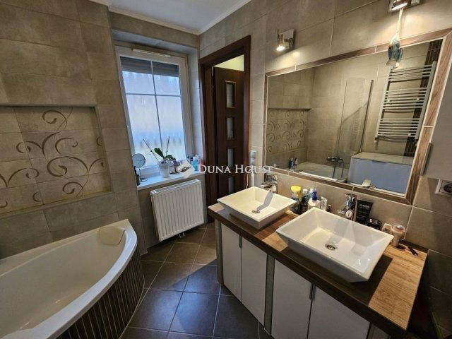 Eladó téglalakás, Budapesten, IX. kerületben 79.9 M Ft