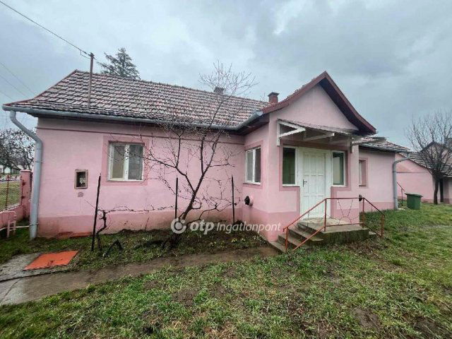 Eladó családi ház, Hencidán 12.9 M Ft, 2 szobás