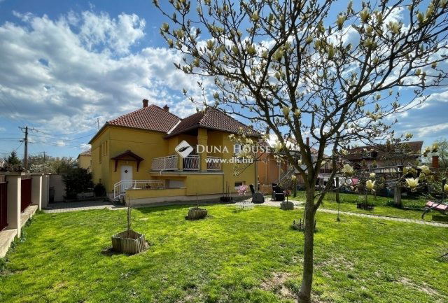 Eladó családi ház, Szombathelyen 89.9 M Ft, 5 szobás