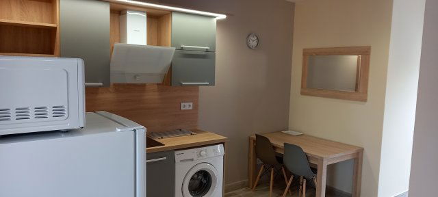 Kiadó téglalakás, albérlet, Pécsett, Kürt utcában, 1 szobás