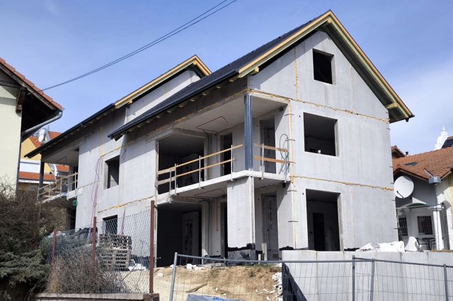 Eladó téglalakás, Hévízen 74.9 M Ft, 2 szobás