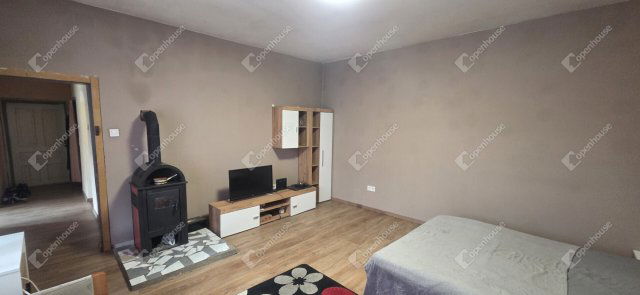 Eladó családi ház, Zalaszentjakabon 16.5 M Ft, 2 szobás