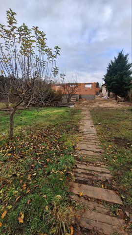 Eladó ikerház, Gödöllőn 140 M Ft, 5 szobás