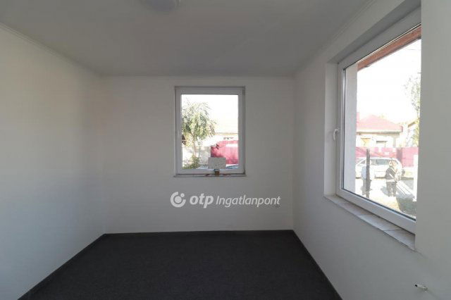 Eladó családi ház, Kiskunlacházán 54.9 M Ft, 4 szobás