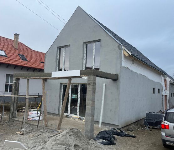 Eladó ikerház, Gödöllőn 114.9 M Ft, 5 szobás