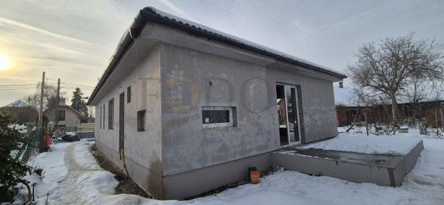 Eladó családi ház, Budapesten, XVIII. kerületben 119.9 M Ft