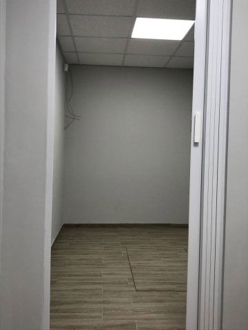 Kiadó üzlethelyiség, Budapesten, XVI. kerületben 220 E Ft / hó