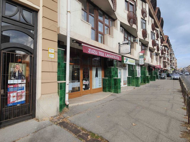 Kiadó üzlethelyiség, Pécsett, Rákóczi úton 190 E Ft / hó