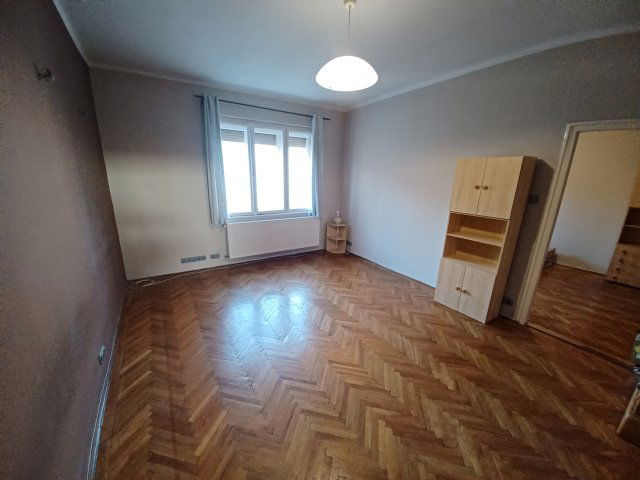 Eladó téglalakás, Győrött, Kiss János utcában 61.5 M Ft