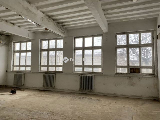 Kiadó ipari ingatlan, Dunakeszin 292 E Ft / hó