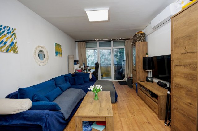 Eladó panellakás, Pécsett 43.9 M Ft, 2 szobás