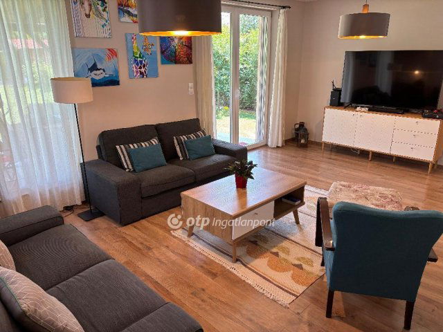 Eladó ikerház, Dunakeszin 234.9 M Ft, 5 szobás