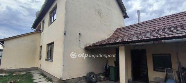Eladó családi ház, Körösladányban 28 M Ft, 3 szobás