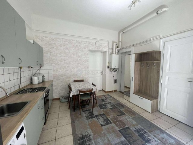 Eladó téglalakás, Budapesten, VIII. kerületben 66 M Ft, 3 szobás