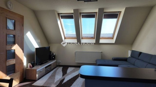 Eladó családi ház, Gyálon 129.99 M Ft, 6 szobás