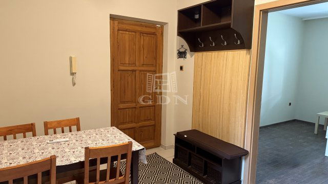 Kiadó téglalakás, albérlet, Szegeden 170 E Ft / hó, 2+1 szobás