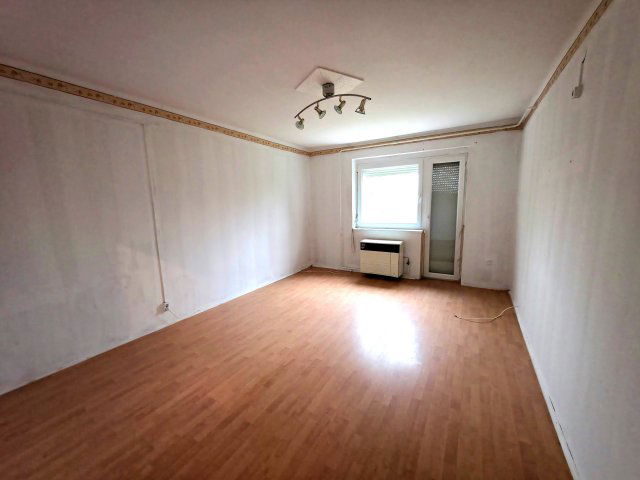 Eladó téglalakás, Putnokon 6 M Ft, 2 szobás