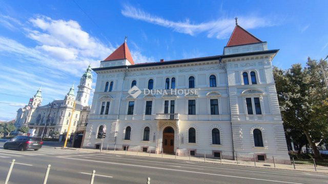 Eladó téglalakás, Győrött, Szent István úton 69.5 M Ft