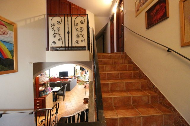 Eladó családi ház, Enesén 145 M Ft, 5 szobás