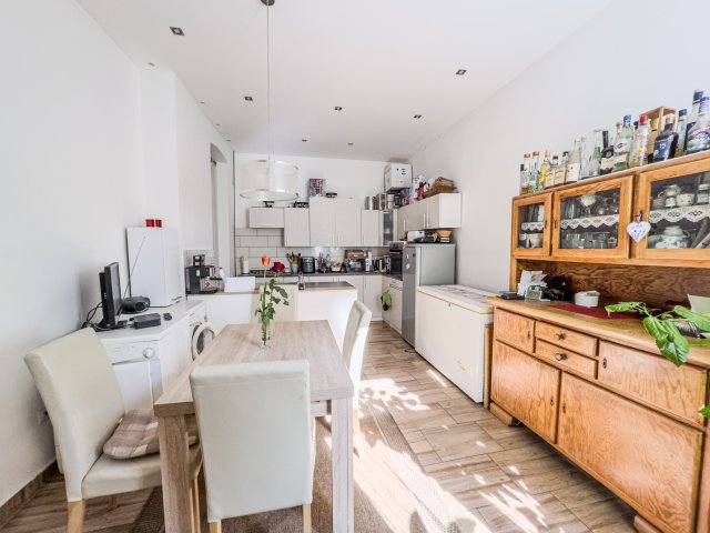 Eladó téglalakás, Budapesten, II. kerületben 174.9 M Ft