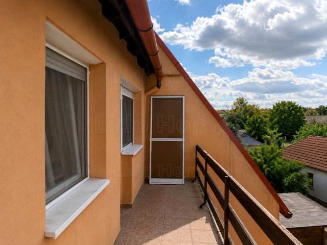 Eladó téglalakás, Székesfehérvárott 114.99 M Ft, 4 szobás