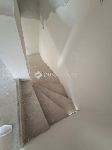 Eladó családi ház, Szegeden 119 M Ft, 5 szobás