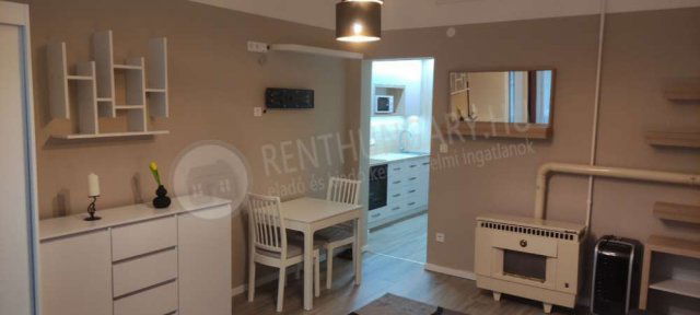 Kiadó téglalakás, albérlet, VII. kerületben, Murányi utcában