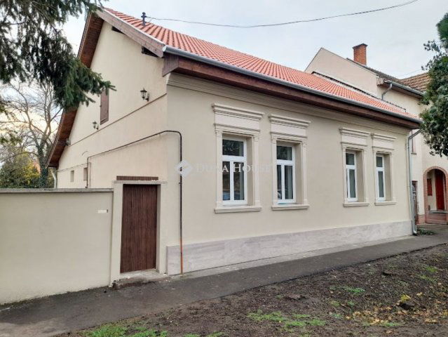 Eladó családi ház, Békéscsabán, Dr. Becsey Oszkár utcában