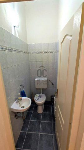 Eladó téglalakás, Budapesten, VI. kerületben 74.5 M Ft, 1 szobás