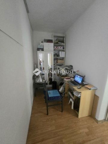 Eladó ikerház, Pécsett 84 M Ft, 5 szobás / költözzbe.hu