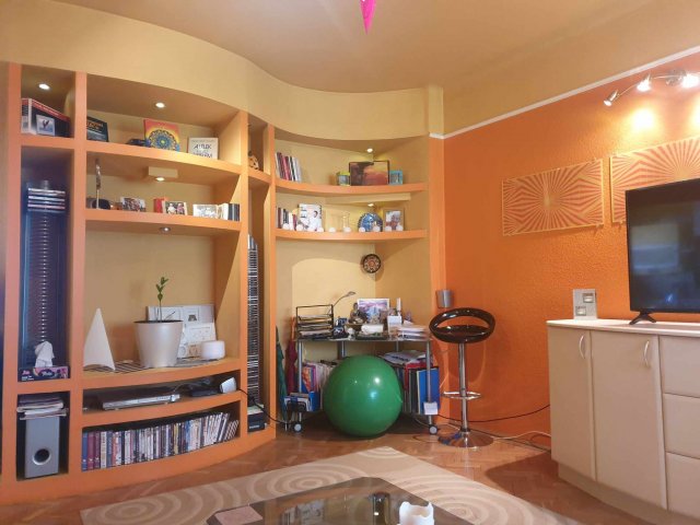 Eladó téglalakás, Dunakeszin 73 M Ft, 1+1 szobás